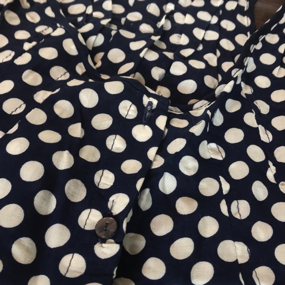 Sleeveless button blouse tank - Picture 6 of 7